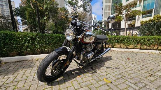 ROYAL ENFIELD INTERCEPTOR 